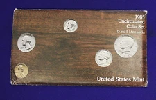 1985 U.S. MINT SET ISSUED BY U.S. MINT