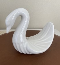 Vintage White Ceramic Graceful Swan Towel Holder Decorative Bathroom Decor 6x7x5