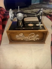 VTG Singer Sewing Machine Replica Mini Wooden Storage Box W/ Original Interior