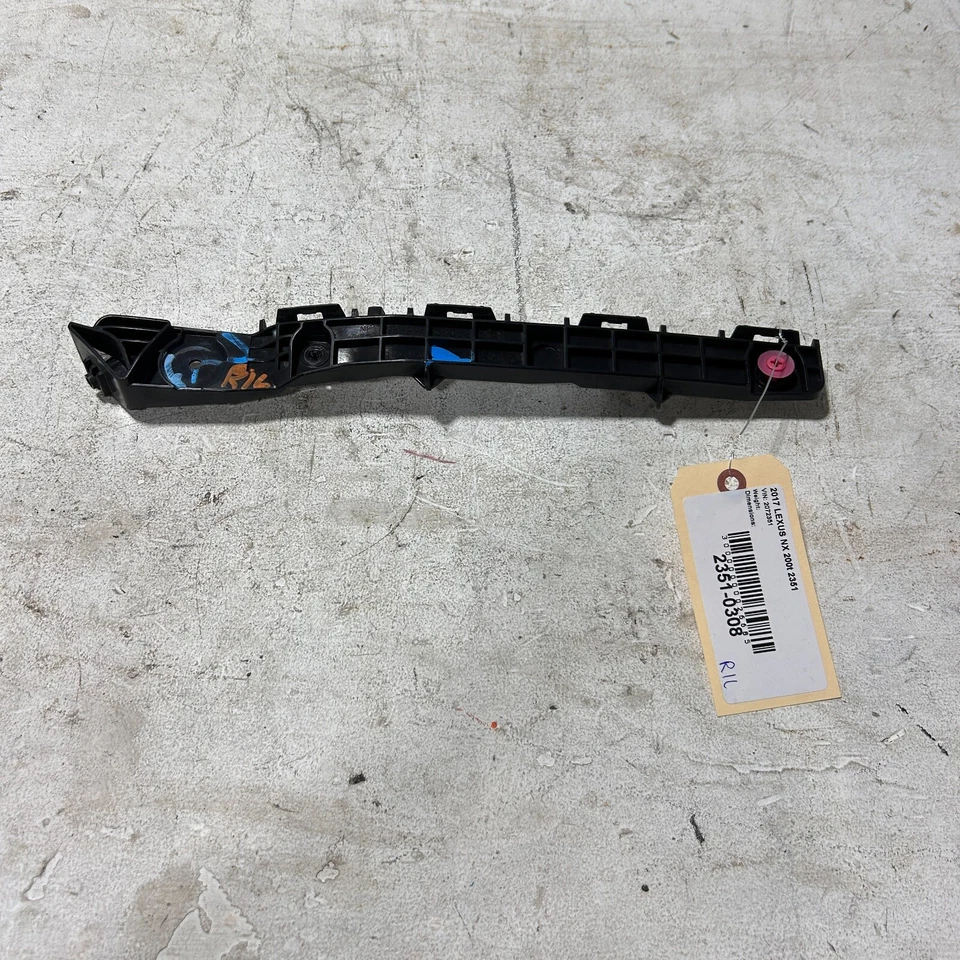 Parachoques trasero izquierdo Lexus NX200T 2015-2017 cubierta del conductor soporte de riel OEM Foto 2 de 4