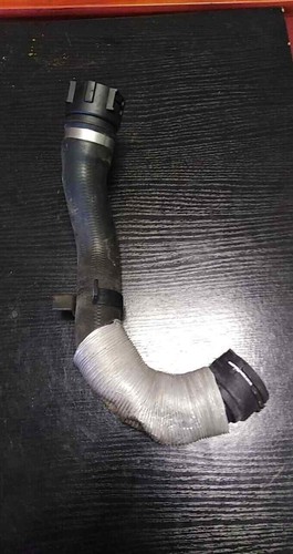 BMW 1er E81 E82 E87N N43 Kühlung Kühler Wasser Schlauch Rohr Benzin 7552404