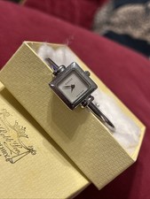Vintage Gucci Women’s 1900L Silver Bangle Square Face Watch