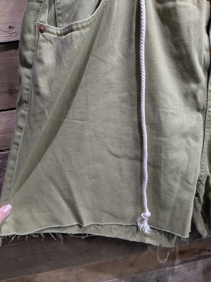 George Khaki Green 100% Cotton Shorts, Size 24 (Brand New) - Image 2 of 4