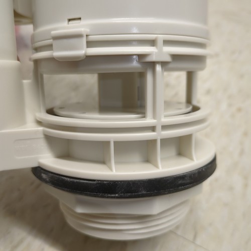 American Standard Studio Dual Concealed Trap Flush Valve, Fill, Rods, Hardware - Picture 4 of 14