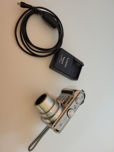 PANASONIC LUMIX DMC-TZ5 9.1MP Digital Camera 10x Image Stabilized Zoom - Picture 4 of 10