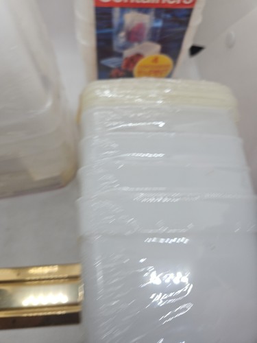 NOS Hefty Plastic Freezer Containers 4 packs of 1.5 PINT - Picture 5 of 6
