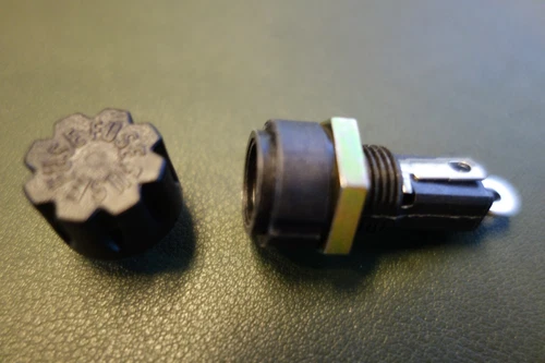 Vintage Littelfuse 342 Series AGC 3AG MDL Bayonet Twist Fuse Holder