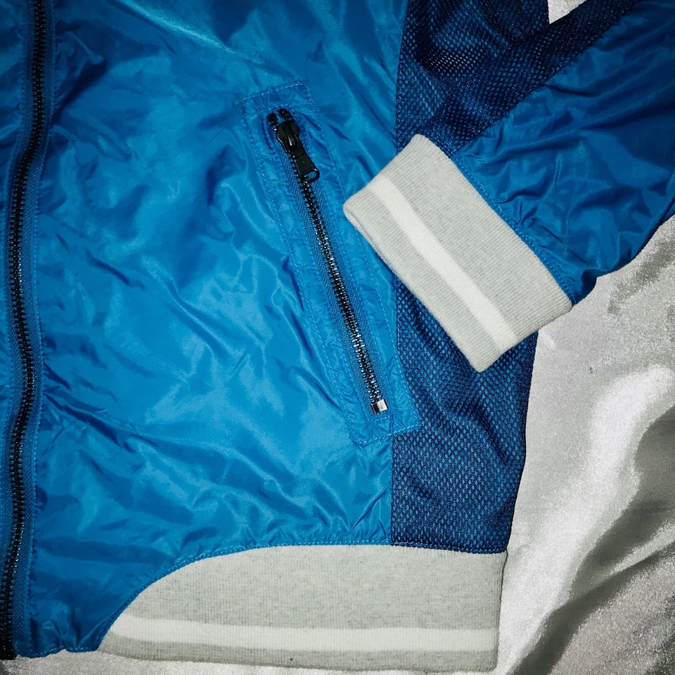 Jaqueta de pista G2U rara Hugo Boss náilon corta-vento azul claro média 16M brilho Sh - Imagem 3 de 4