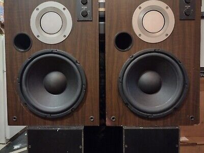 Extremely Rare Technics SB-X505 3-Way Honeycomb Speakers Extremely Rare Technics SB-X505 3-Way Honeycomb Speakers