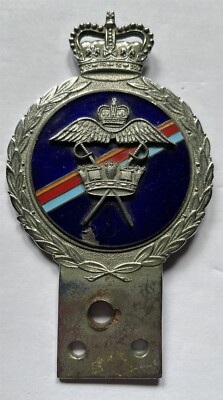 Badge automobile auto car club British Royal Air Force RAF Astra