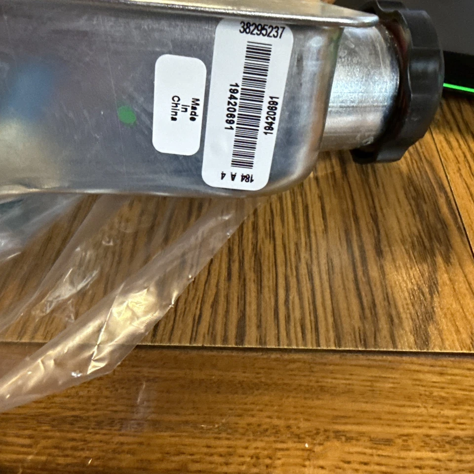 Bomba de dirección asistida GM OEM 19420691 2007-2014 Chevrolet Silverado 1500 Foto 3 de 4