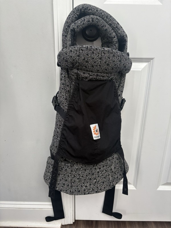 Rare Ergobaby Adapt Keith Haring Black Baby Carrier Limited Edition EUC