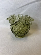 VTG Fenton Hobnail Colonial Green Ruffled Art Glass Vase 4” Tall X 5" Dia.