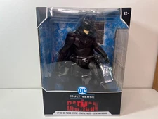 DC Multiverse THE BATMAN MOVIE - The Batman 12 Inch Posed Statue
