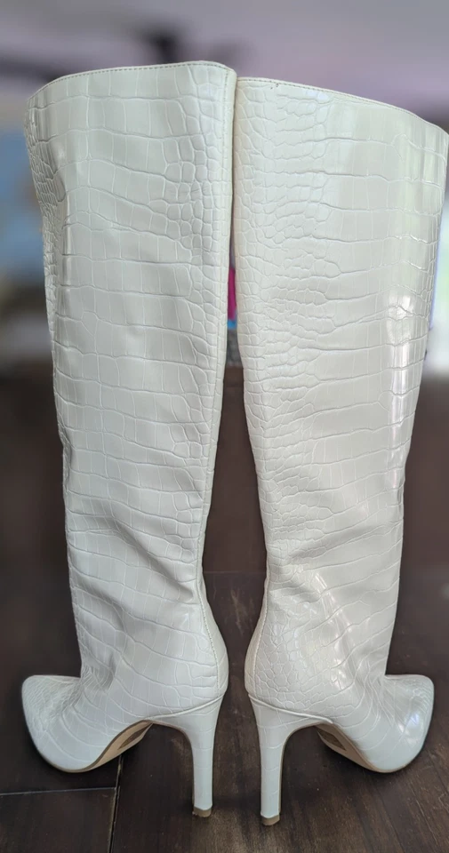 Botas hasta la rodilla Missguided blancas Foto 3 de 4