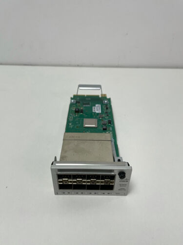 CISCO C3850-NM-8-10G. GARANTIE 90 JOURS. LIVRAISON GRATUITE AU ROYAUME-UNI