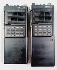 ICOM IC-μ2AT IC-μ4AT FM UHF VHF Handheld Transceiver Lot UNTESTED PARTS REPAIR