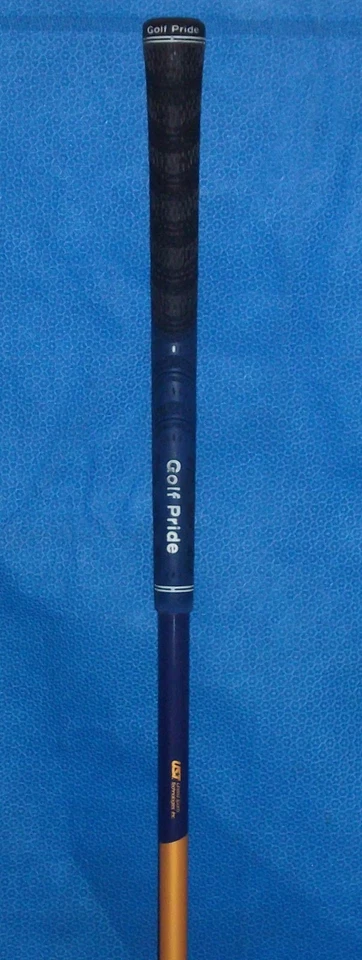 RH TaylorMade R540 9.5* Titanium Driver with Proforce 65 Gold Graphite Shaft - Image 2 of 4