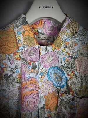 Burberry Shirt size XL Extremely Rare 🔥 - Photo 1/4