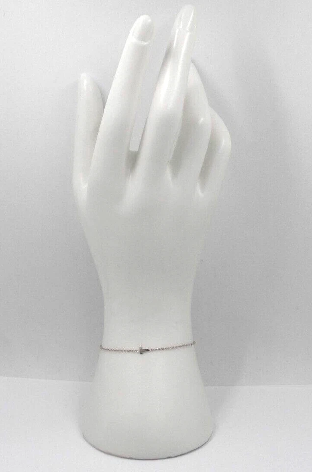 Pulsera Rolo Fina Oro Blanco 18k con Central Pequeña 5mm Letra Inicial T Foto 4 de 4
