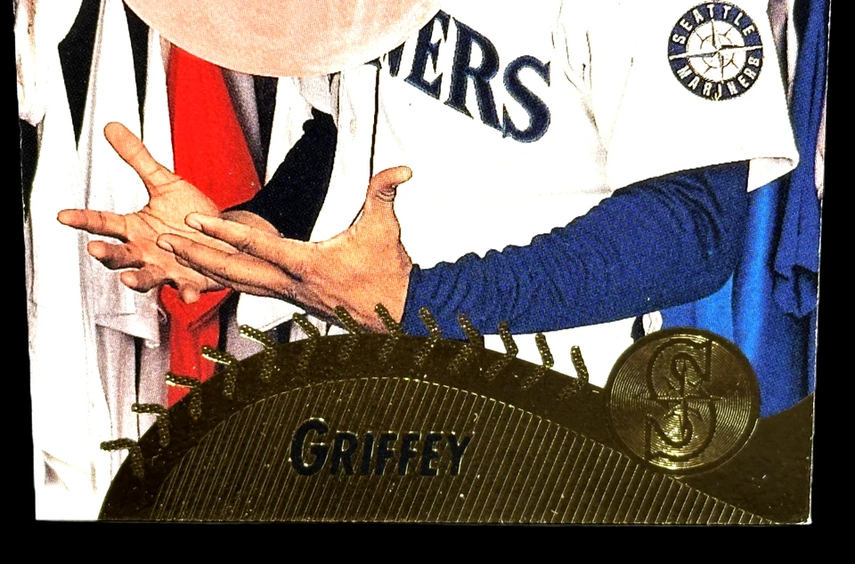 Tarjeta Ken Griffey Jr. 1995 Pinnacle Iconic Bubble Gum #128 Seattle Mariners Foto 2 de 3