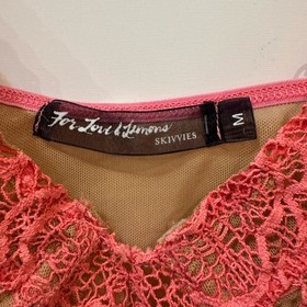 FOR LOVE AND LEMONS SKIVVIES BAT YOUR LASHES UNDERWIRE BRA Hot PINK medium Sexy