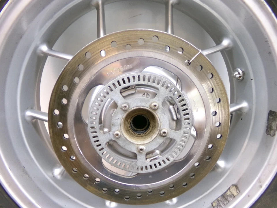 Llanta trasera para Triumph Tiger 1050 2010 T18 Foto 2 de 4