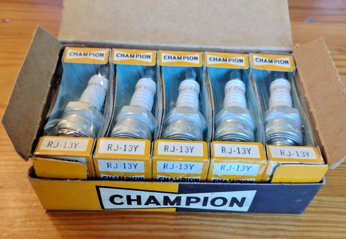 Champion Spark Plugs - Number RJ-13Y Set of 10 NOS