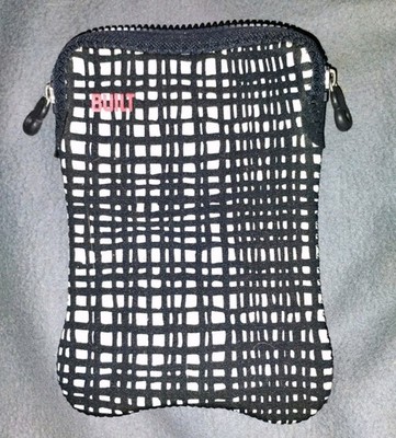 Built NY E Reader / Tablet Sleeve 7-8'' Black/Off White Pattern Brand-Used