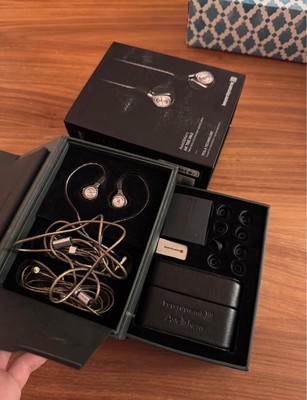 Astell&Kern AK T8iE MkII Tesla Driver In-Ear Headphones w/Box Used