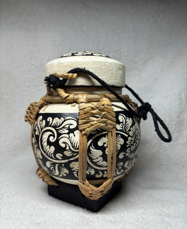 Cesta de arroz de bambú tejida tailandesa vintage caja con tapa floral pintada a mano decorativa Foto 4 de 4