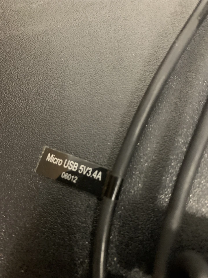 🔥AT&T Universal Micro USB Car Charger With LED Indicator - Black🔥 - Image 3 of 3