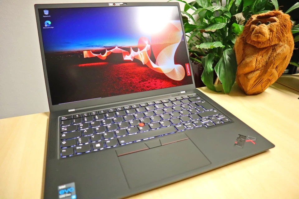 Lenovo ThinkPad X1 Carbon G9 · i7-1165G7 · 32GB · 4TB, Foto 2 von 5