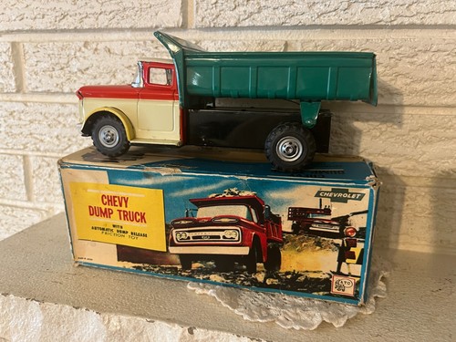 Vintage ATC ASAHI Tin Friction 1961 Chevrolet C80 Dump Truck c box - Picture 6 of 12