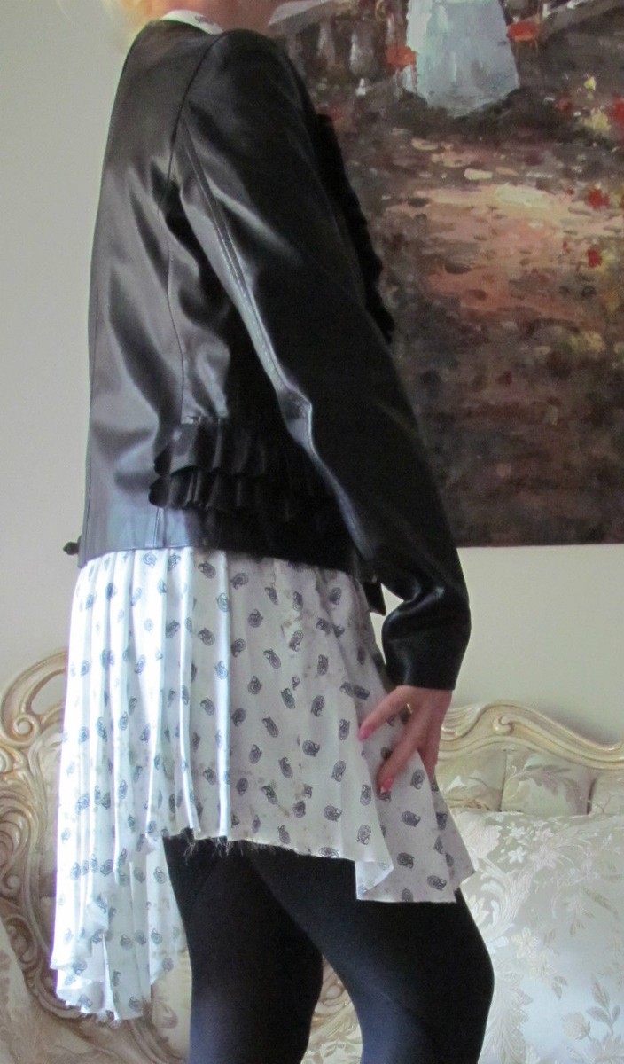 New VALENTINO ROMA Black,Ruffled,Lamb Leather dress-y jacket