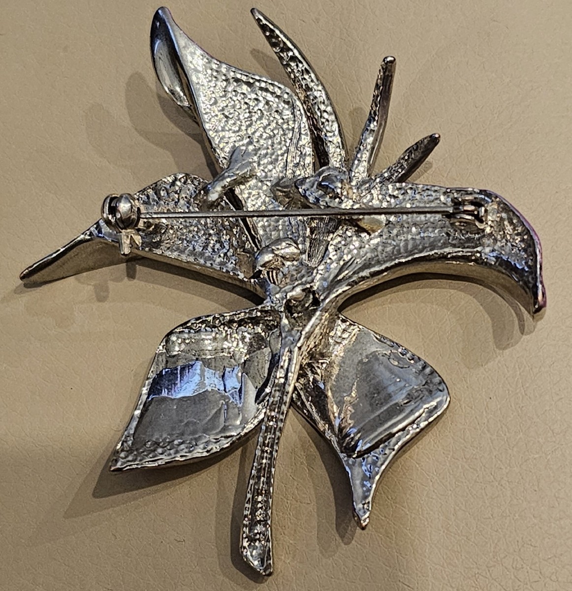 LILLY VINTAGE ENAMEL & RHINESTONE FLOWER BROOCH 3