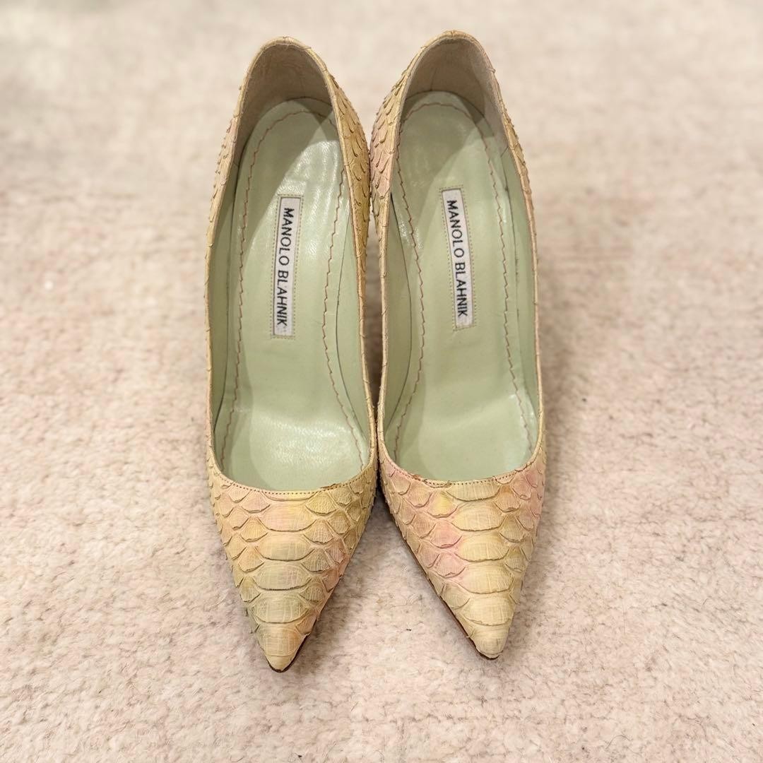 Manolo Blahnik Beige Gradation Python Pointed Toe… - image 2