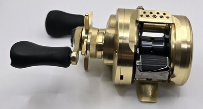 Shimano 21 Calcutta Conquest 201 Baitcast Reel Left Hand from