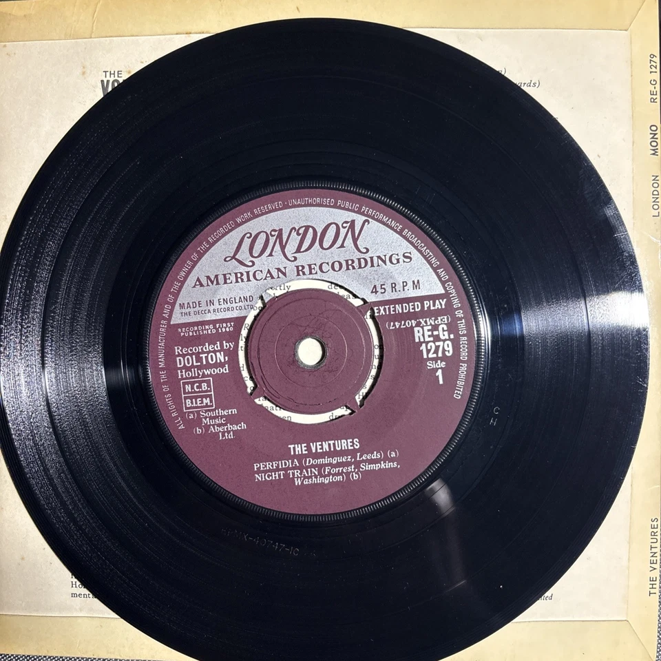 THE VENTURES E.P " THE VENTURES "  UK LONDON EX condition - Image 3 of 3