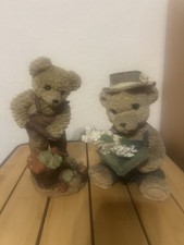 2er Set Teddy Bär Figuren Deko/Sammler – Bärenpaar mit Buch, Hut & Korb
