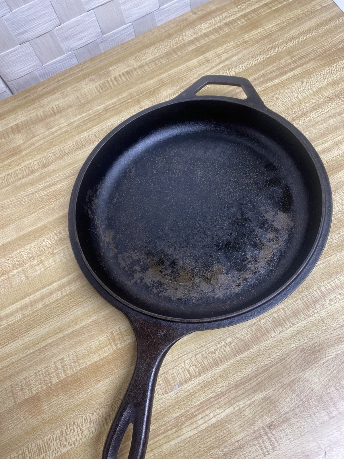 Vintage Lodge Cast Iron Skillet Pan 10” USA Frying Pan Round Corners
Opens in a new window or tab