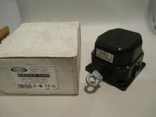 Rees 04944-500 Cable Operated Switch new