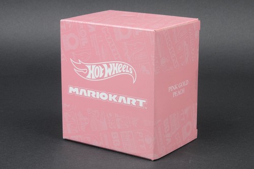 2022 SDCC Mattel Hot Wheels Mario Kart Pink Gold Princess Peach Sealed New - Picture 3 of 4