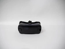 Samsung Gear VR Headset – Original Model by Oculus - Immersive Virtual Reality
