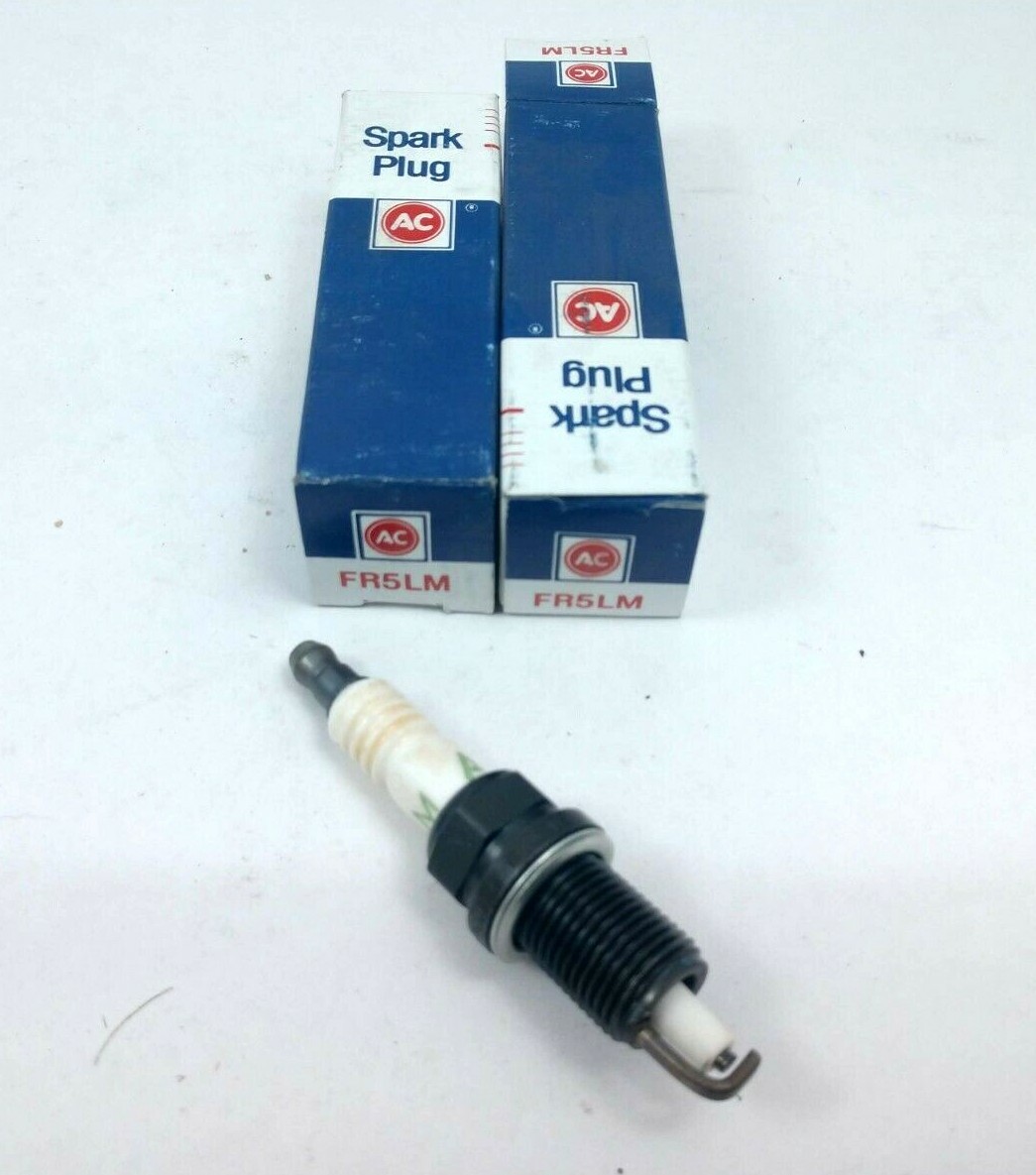 Set of 2 ACDelco FR5LM Spark Plugs