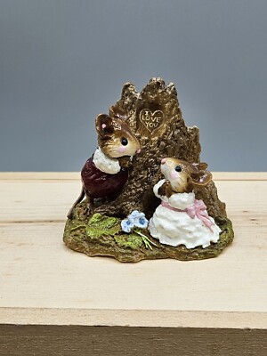 Wee Forest Folk  Hearts And Flowers FS 02 1989 Retired