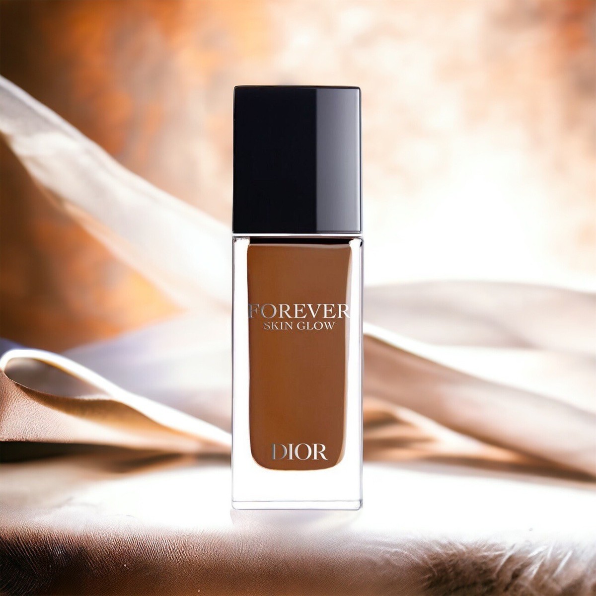 CHRISTIAN DIOR FOREVER SKIN GLOW 24 H WEAR RADIANT FOUNDATION