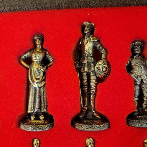 Juego de ajedrez vintage Italfama DON QUIJOTE piezas enchapadas en plata y bronce años 60 - Imagen 8 de 22