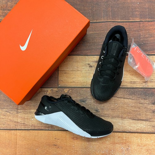 White Training Shoes AO2982-010 