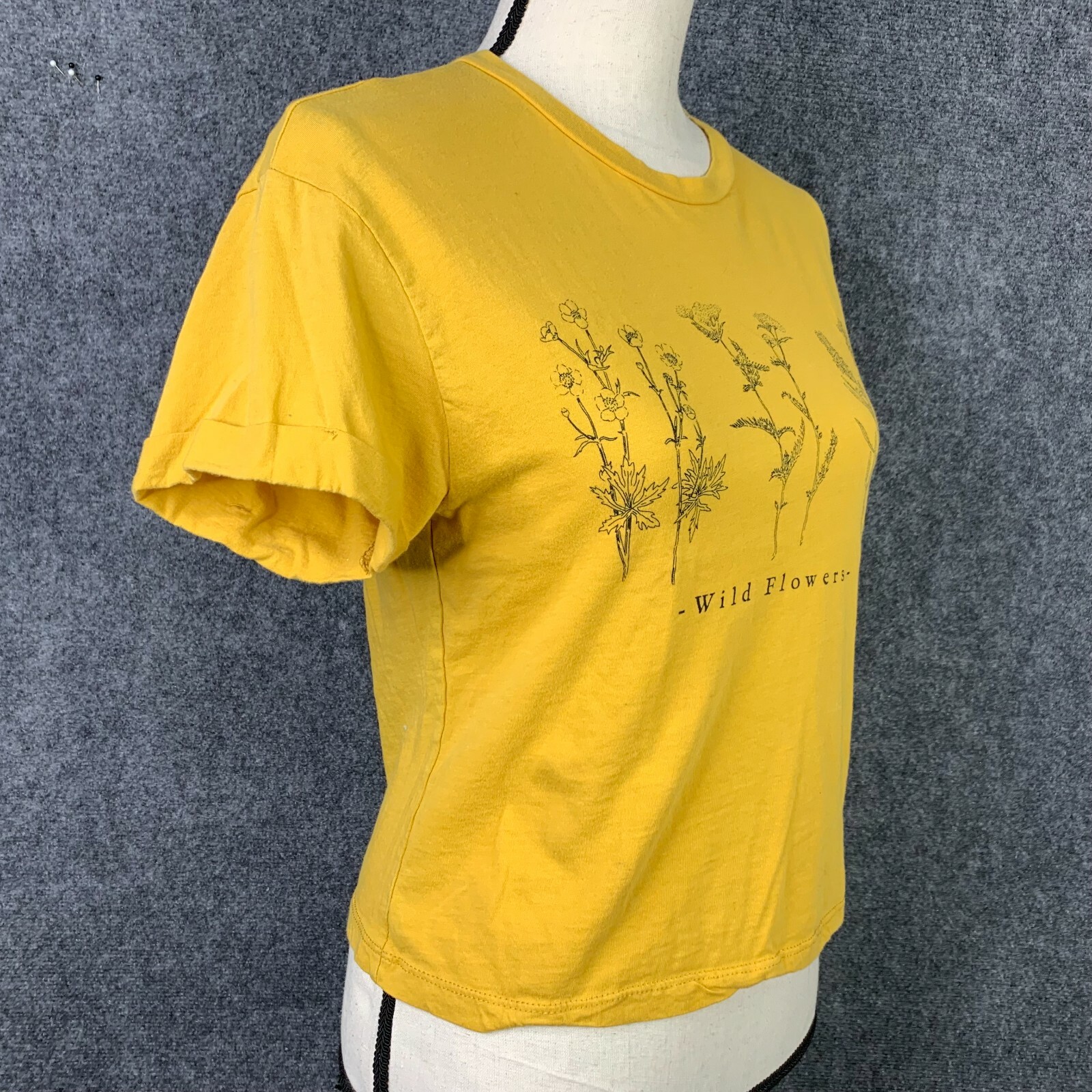Dirtee Laundry Tee Women S Golden Yellow Short Sleeve Wild Flowers Graphic